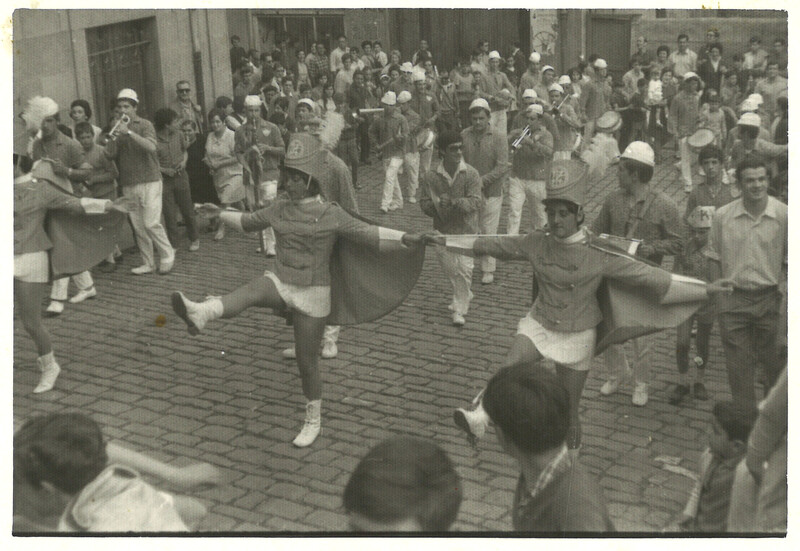 Izustarri txaranga eta Majorette Clemon Ferran